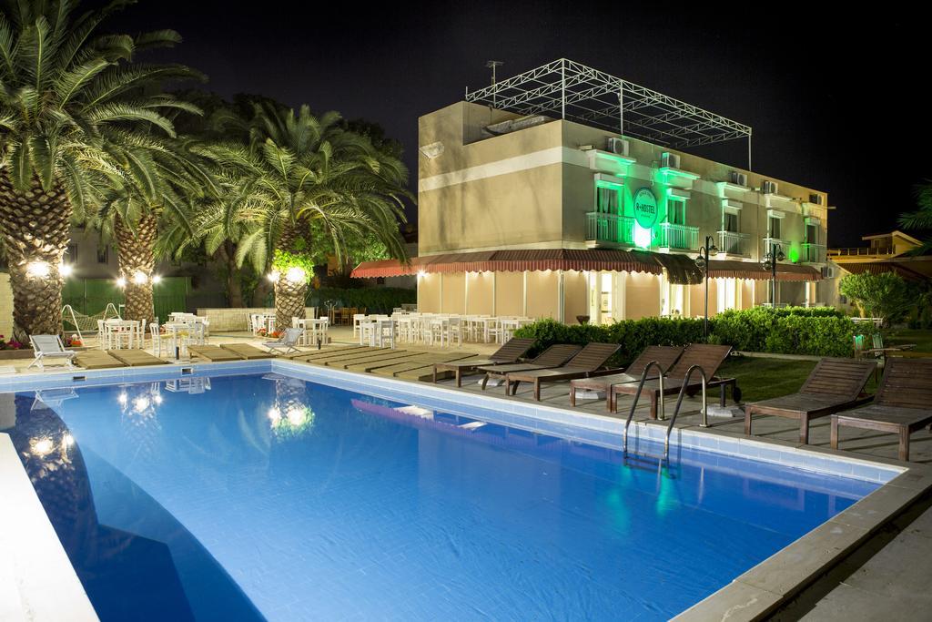 R+ Hotel By Rooms Çeşme エクステリア 写真