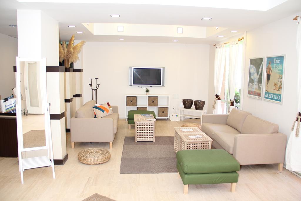 R+ Hotel By Rooms Çeşme エクステリア 写真
