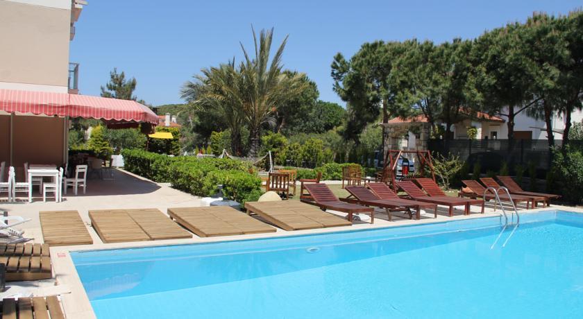 R+ Hotel By Rooms Çeşme エクステリア 写真