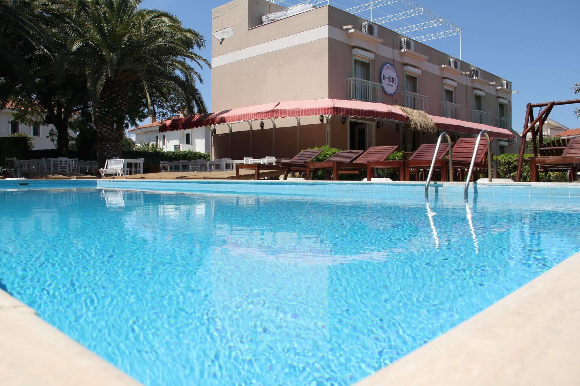 R+ Hotel By Rooms Çeşme エクステリア 写真